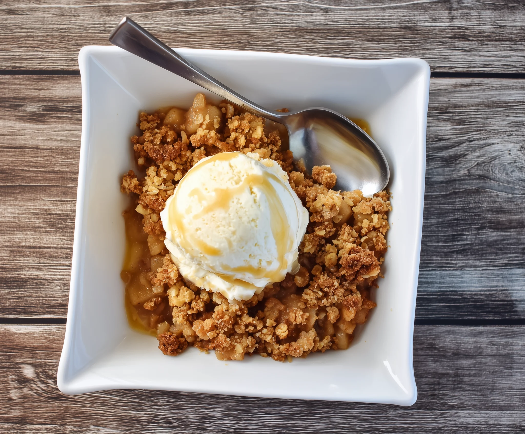 Quick & Easy Apple Crisp Recipe