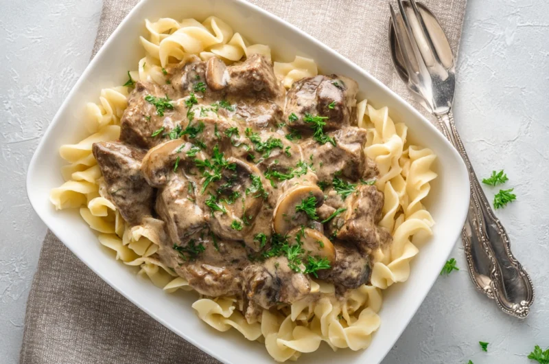 Delicious Slow Cooker Beef Stroganoff That Melts in Your Mouth